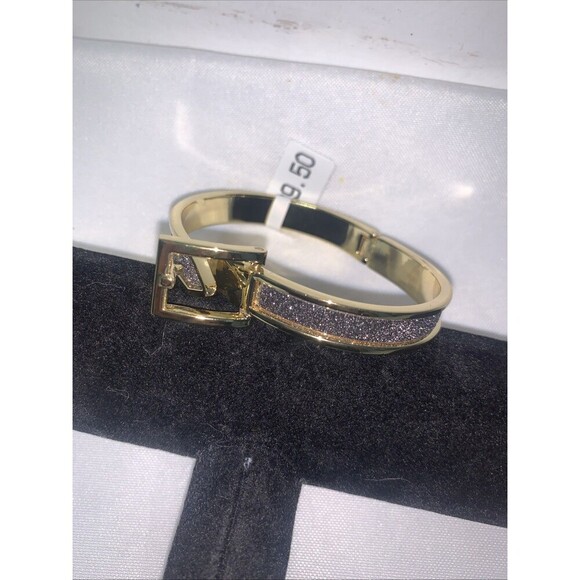 Macy’s Belt buckle design Gold  coloured bracelet Fashion Jewelry - Picture 8 of 12